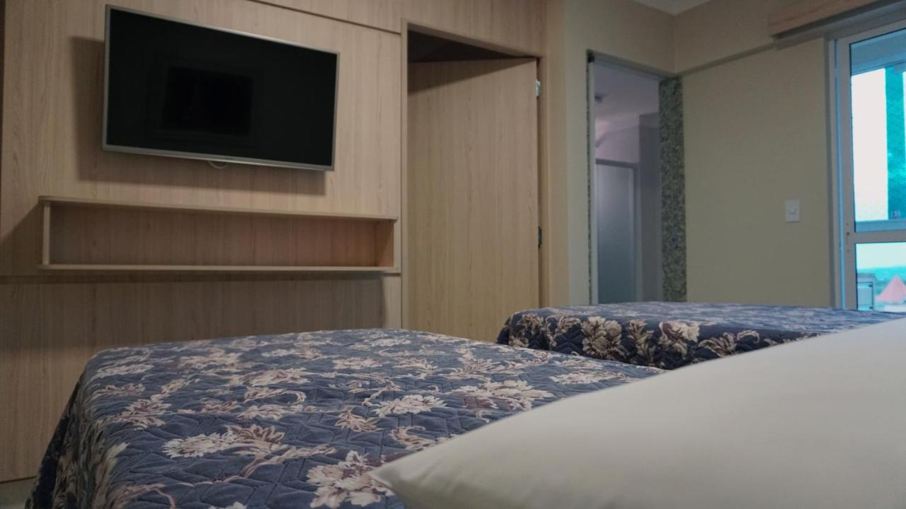 Piazza Com Acesso Ao Clube Diroma Lejlighedshotel Caldas Novas Eksteriør billede